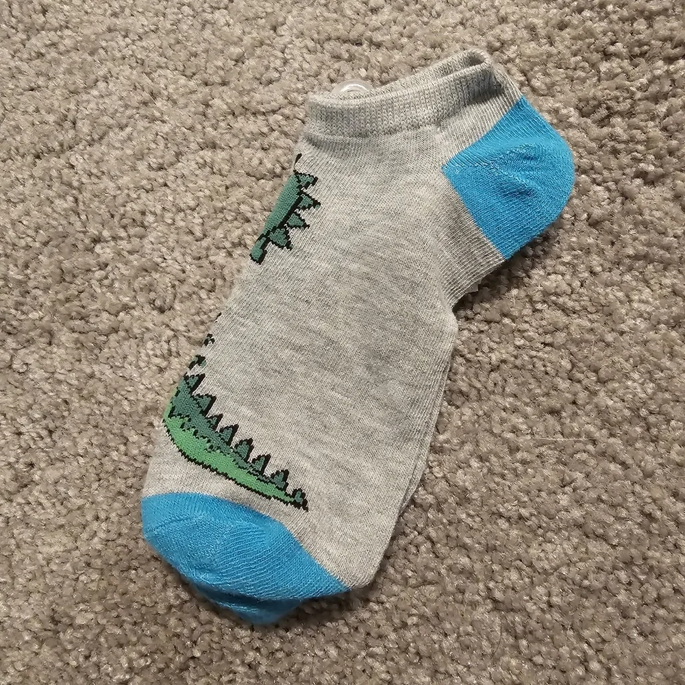 Xhilirarion low cut dinosaur socks